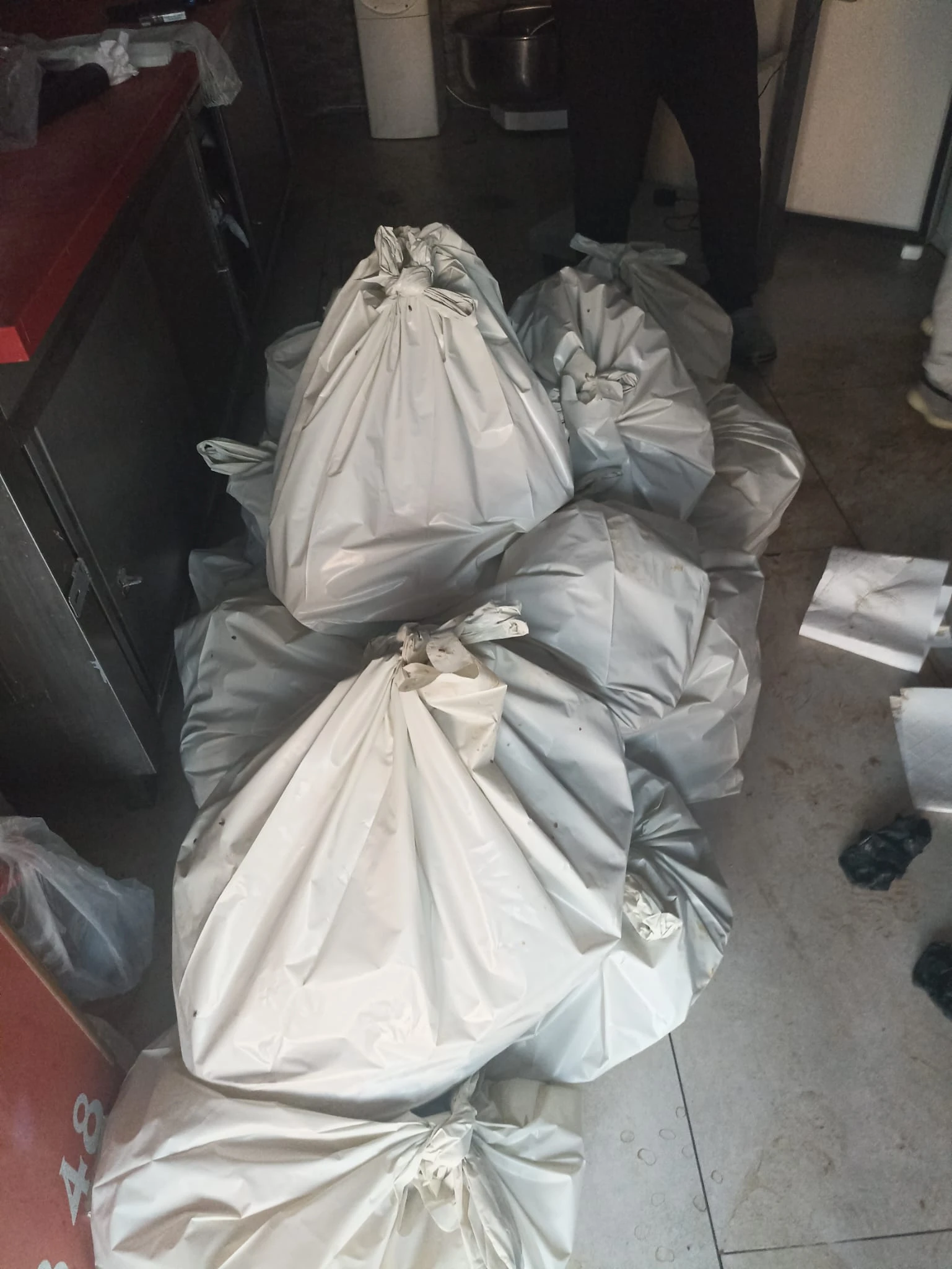 Kötü Koku İhbarıyla Gidildi, 400 Kilo Bozuk Et Bulundu