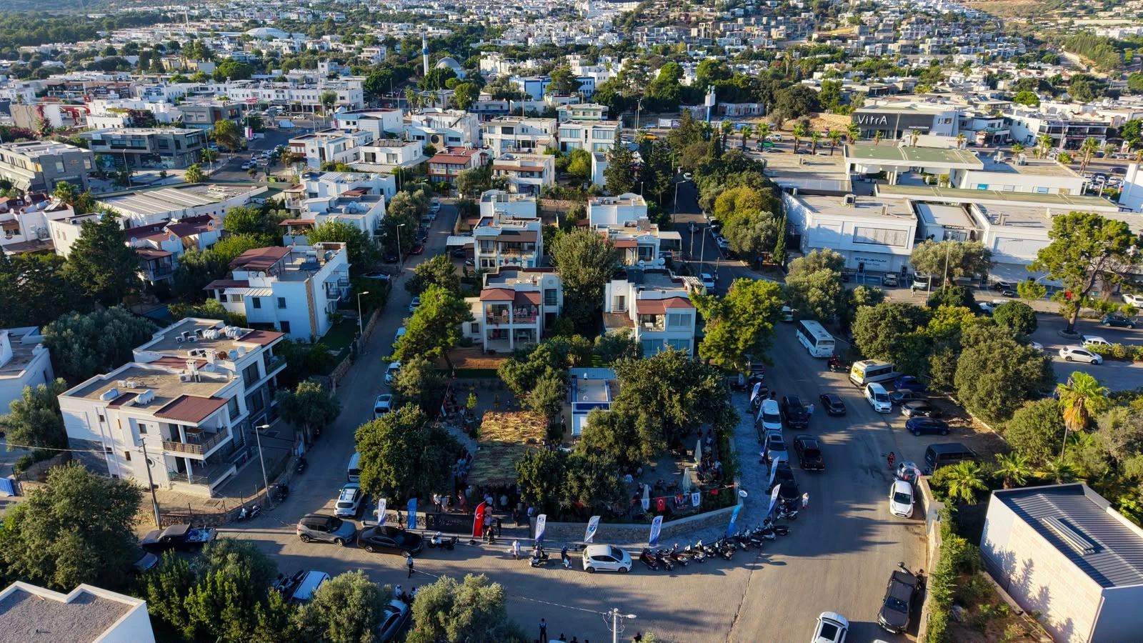 Bodrum’da Emeklilere Uygun Fiyatlı Kafe: Çay 5 TL, Kahve 15 TL