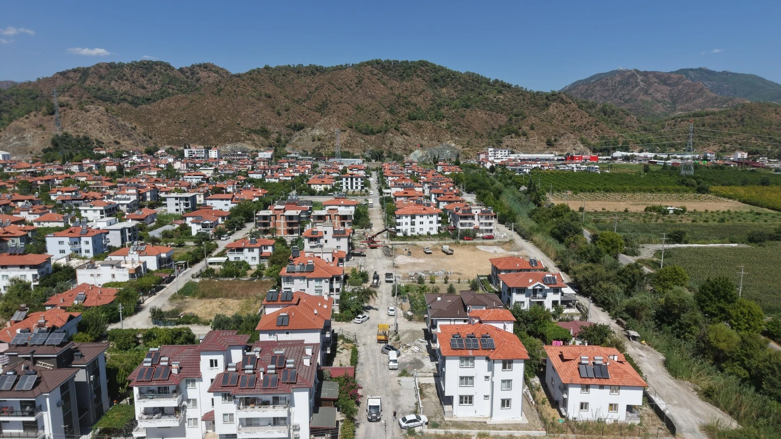 Bahçelievler’de Yıllardır Beklenen Kanalizasyon Hattında Sona Gelindi