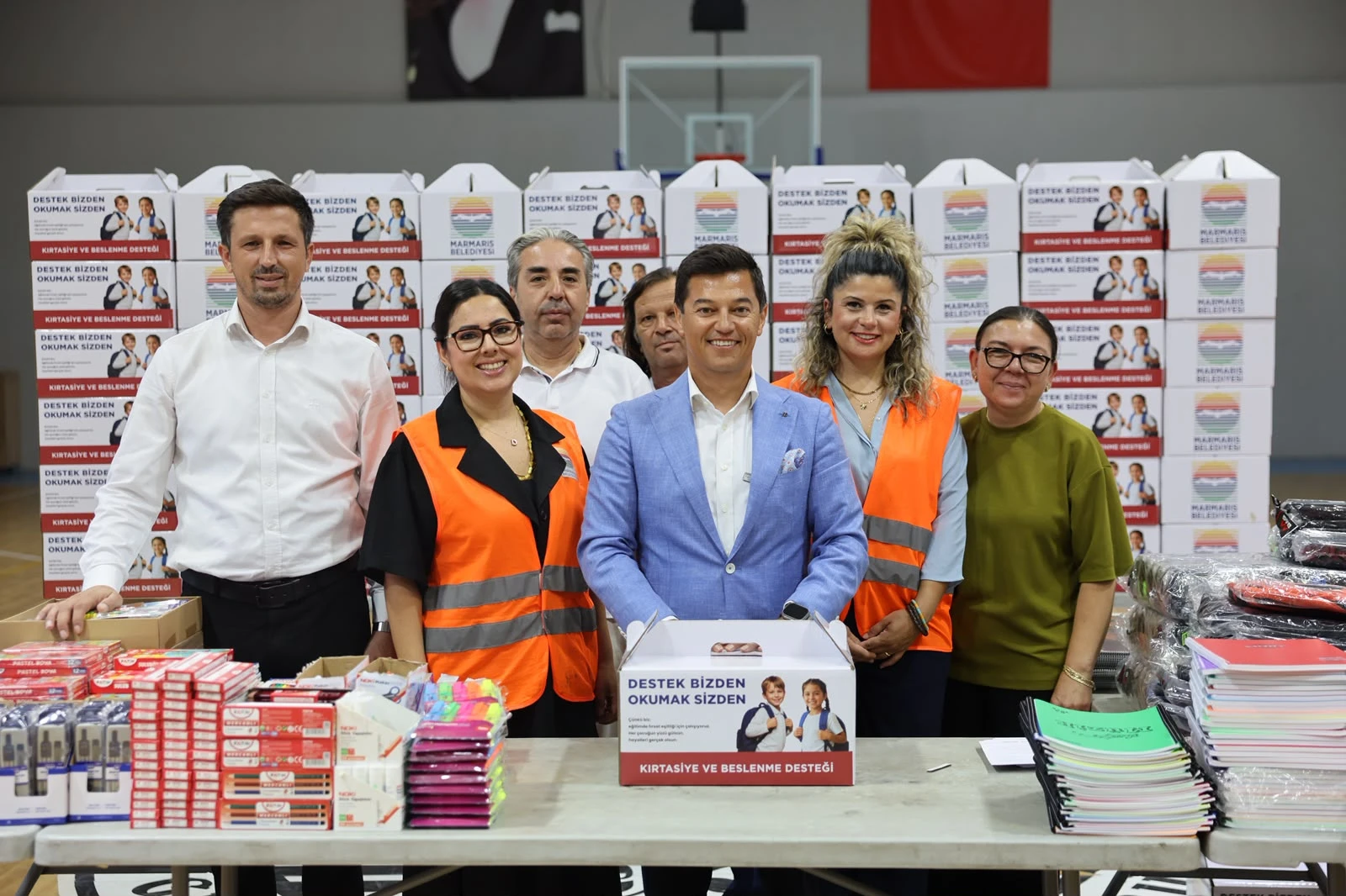 Marmaris’te İhtiyaç Sahibi Öğrencilere Eğitim Desteği Başladı