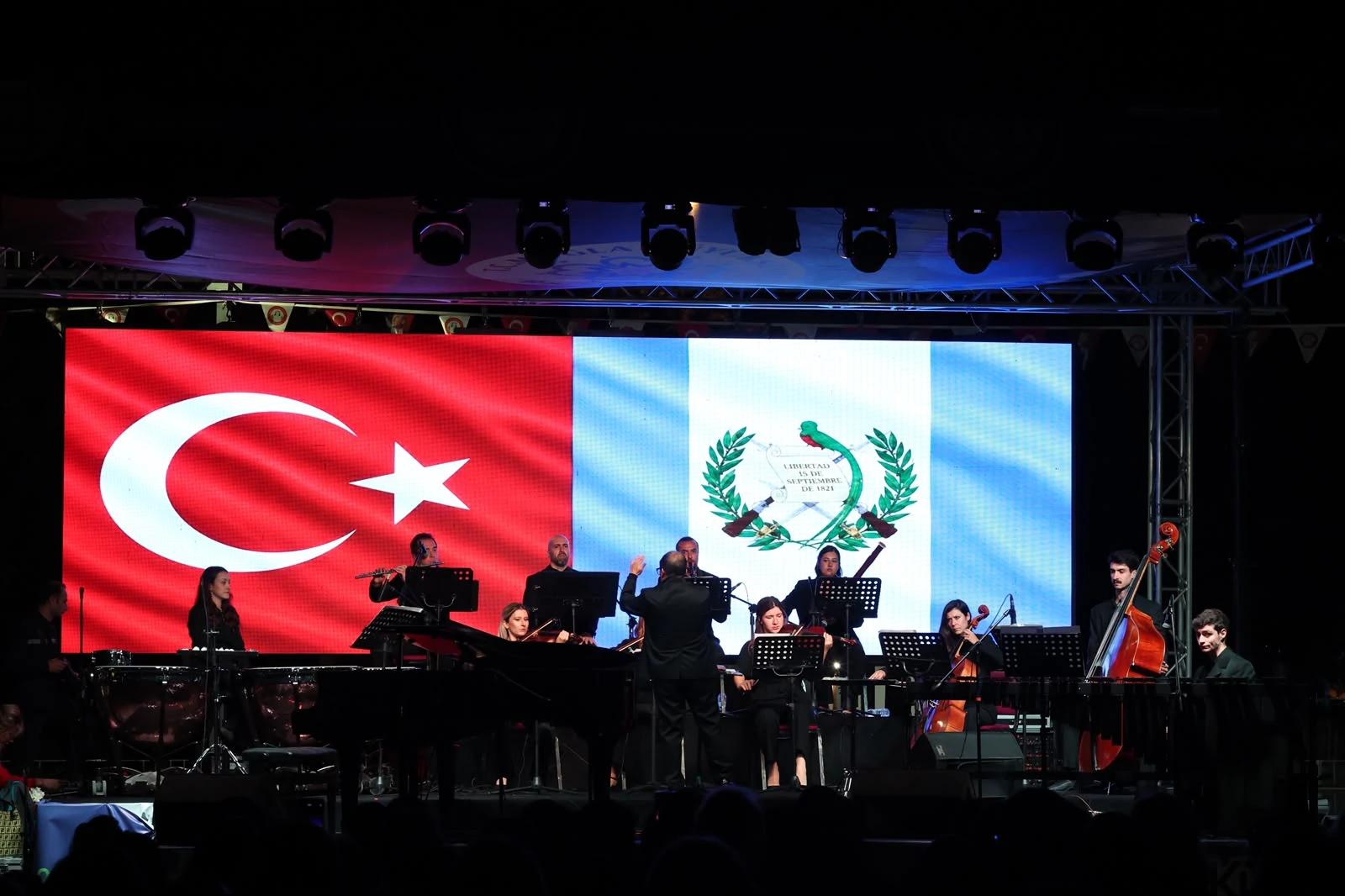 Guatemala’dan Menteşe’ye Müzik Köprüsü! Kültür Şenliği Final Yaptı